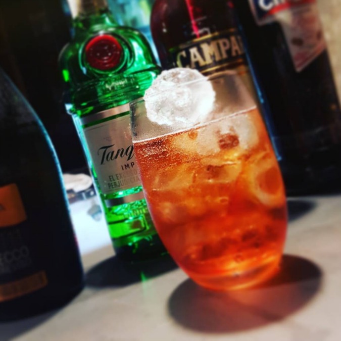 “Il Negroni è razzista e offensivo”: rissa sfiorata in un bar nel Friuli