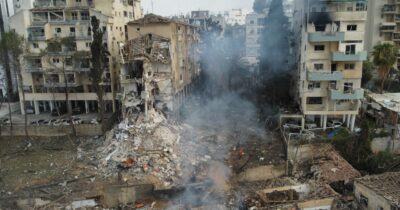 Copertina di Altra notte di raid, Netanyahu: "Da venerdì 13 morti". E Trump: "Se attaccati reagiremo con forza mai vista"