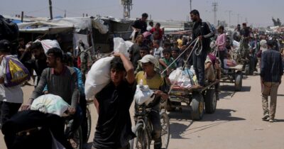 Copertina di Gaza, ennesima strage del pane: spari sulla folla